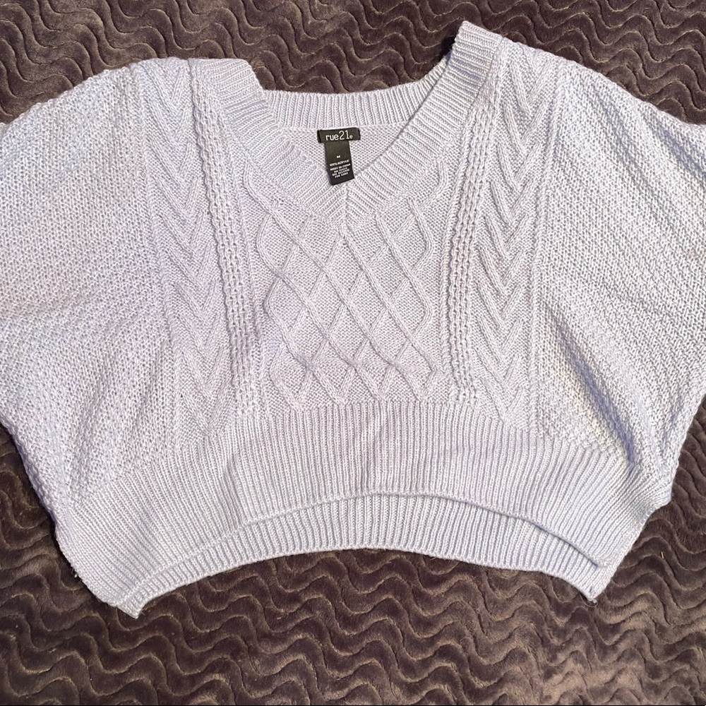 •rue21 •cropped sweater •medium